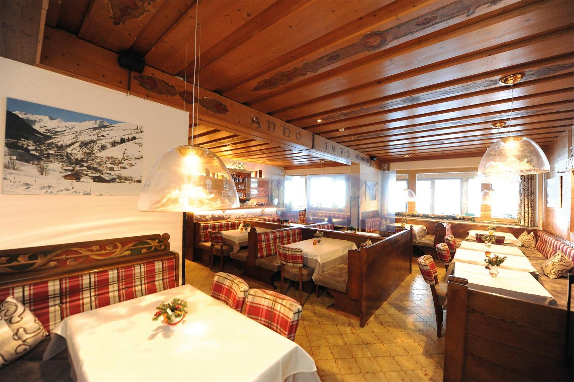 Ski In Ski Out Hotel Unterellmau ซาลบาคฮินเทอร์เกลมม์ ภายนอก รูปภาพ