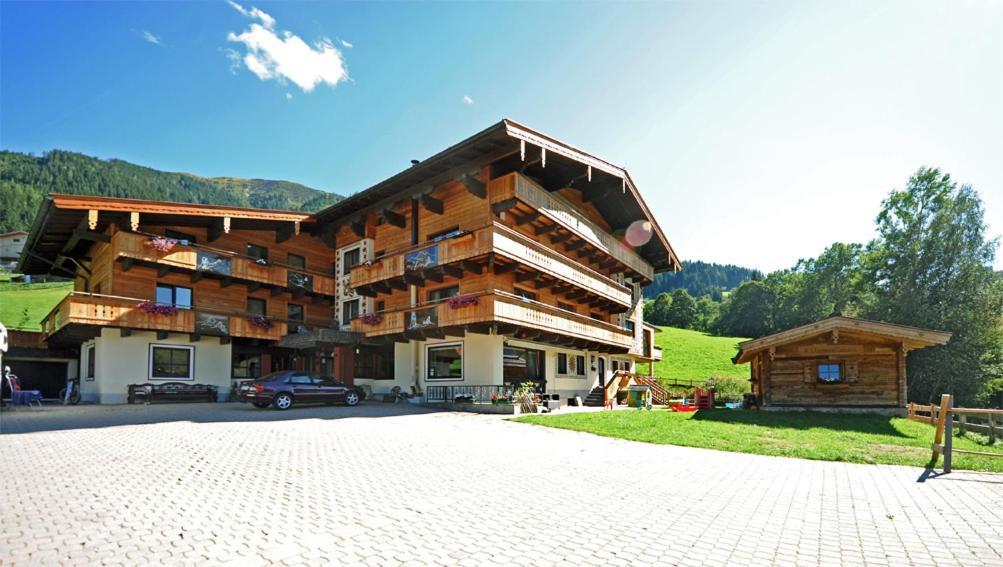 Ski In Ski Out Hotel Unterellmau ซาลบาคฮินเทอร์เกลมม์ ภายนอก รูปภาพ