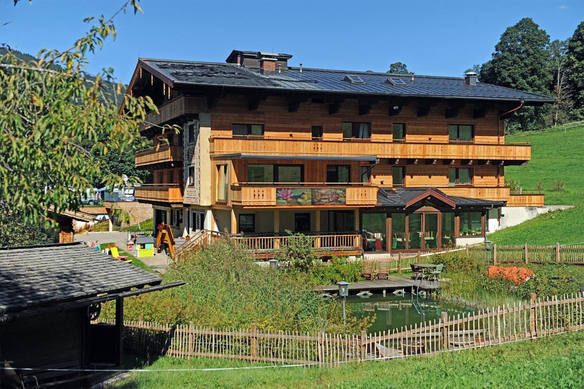 Ski In Ski Out Hotel Unterellmau ซาลบาคฮินเทอร์เกลมม์ ภายนอก รูปภาพ
