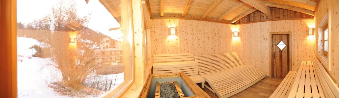 Ski In Ski Out Hotel Unterellmau ซาลบาคฮินเทอร์เกลมม์ ภายนอก รูปภาพ