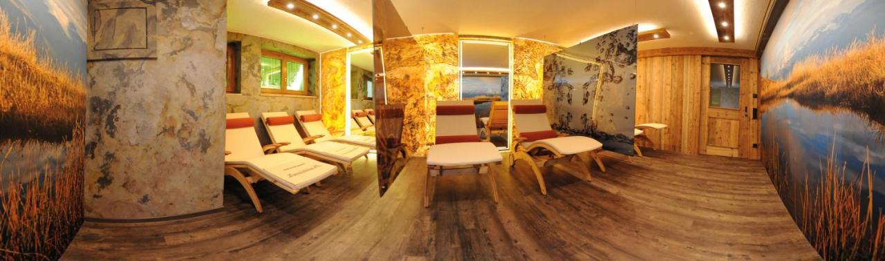 Ski In Ski Out Hotel Unterellmau ซาลบาคฮินเทอร์เกลมม์ ภายนอก รูปภาพ