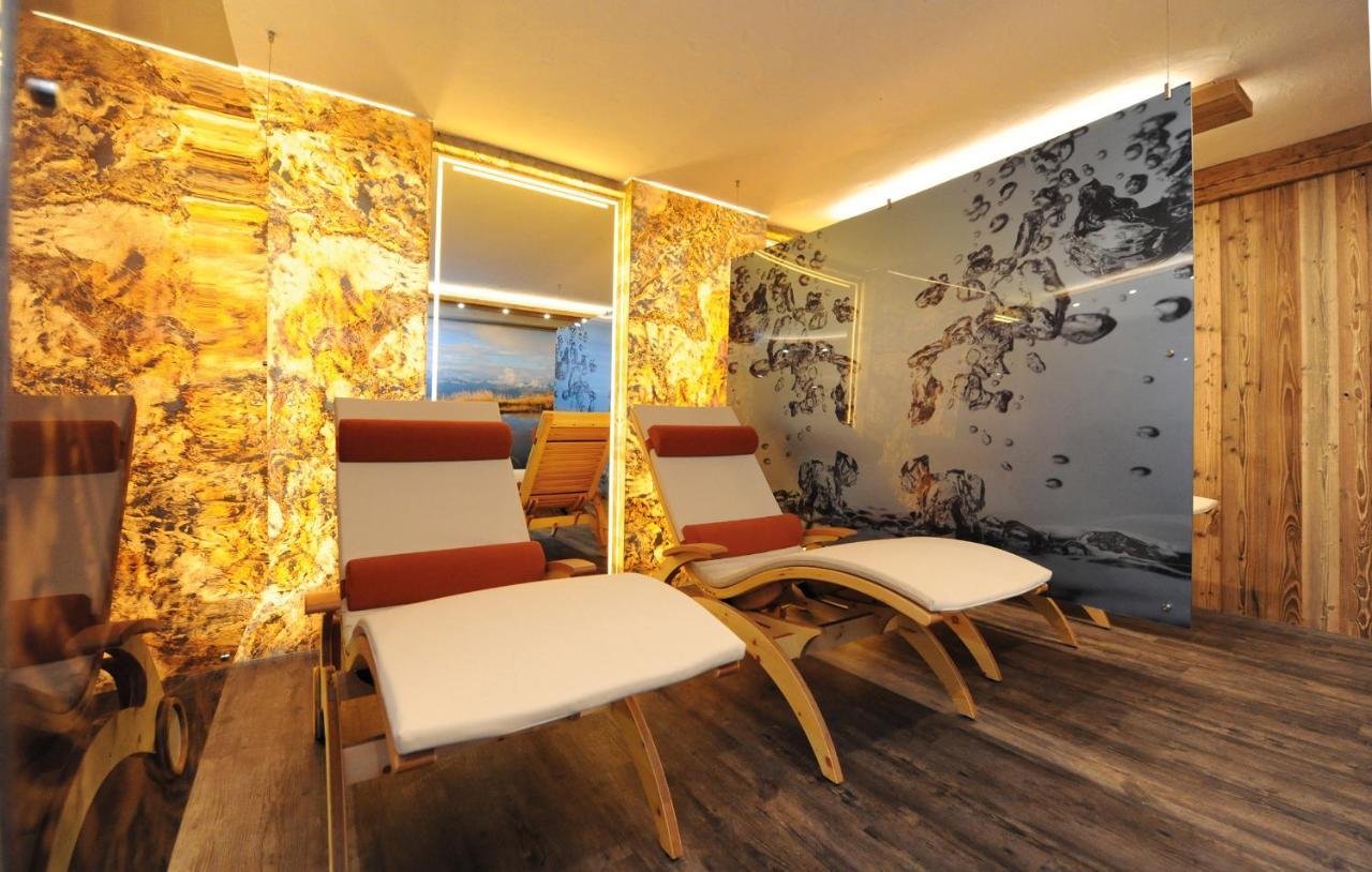 Ski In Ski Out Hotel Unterellmau ซาลบาคฮินเทอร์เกลมม์ ภายนอก รูปภาพ