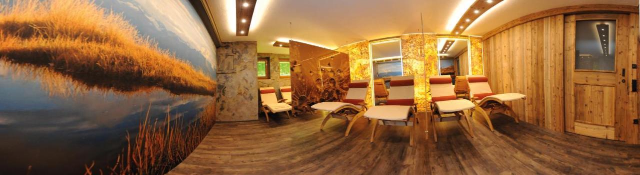 Ski In Ski Out Hotel Unterellmau ซาลบาคฮินเทอร์เกลมม์ ภายนอก รูปภาพ