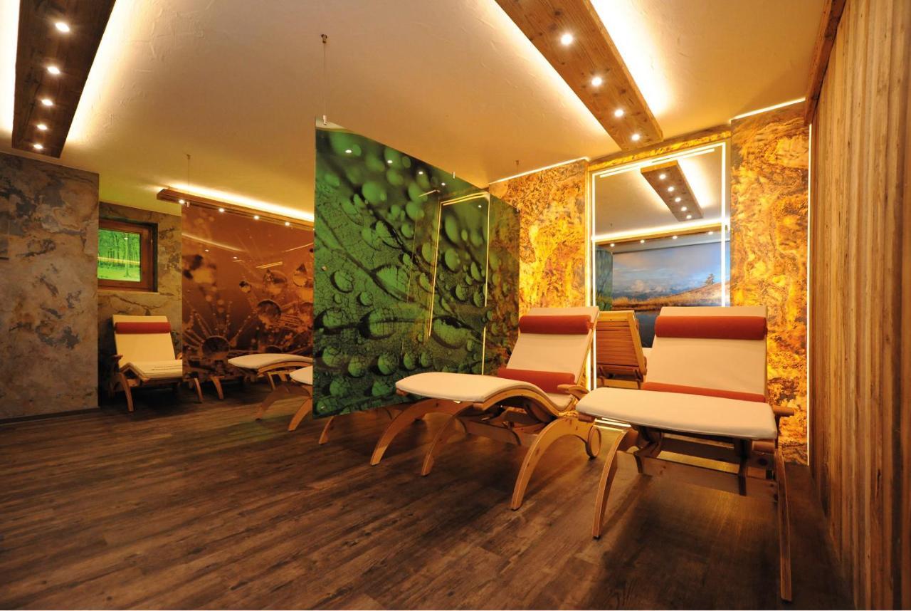 Ski In Ski Out Hotel Unterellmau ซาลบาคฮินเทอร์เกลมม์ ภายนอก รูปภาพ
